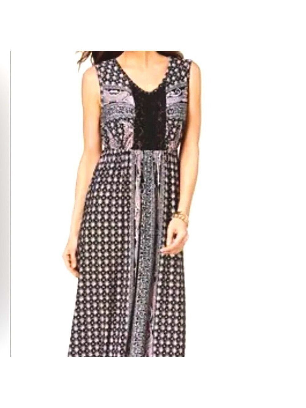 54. HOST PICK! Gorgeous maxi dress sleeveless with crochet detail